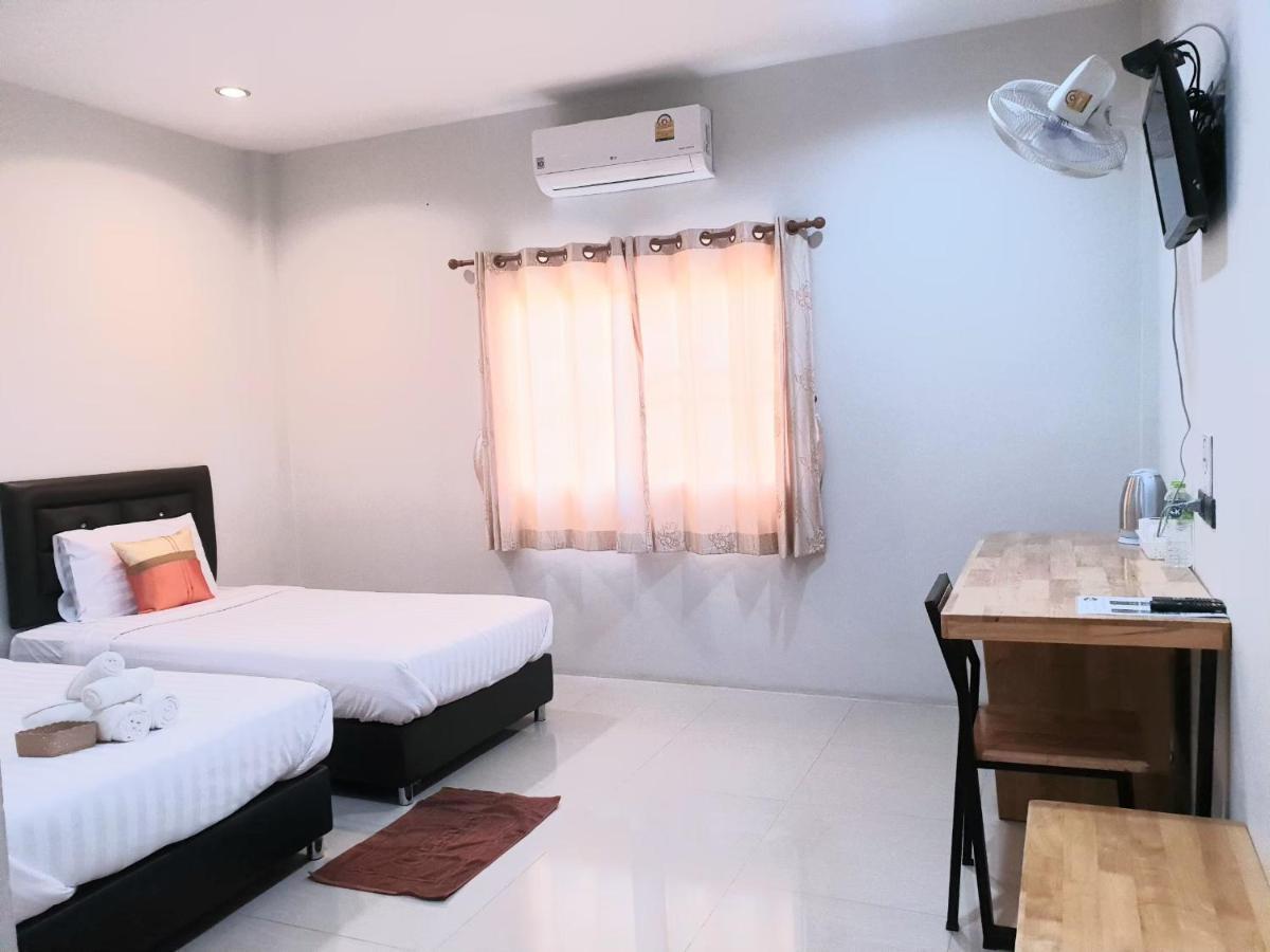 Chadaporn Mae Chaem Hotel Екстериор снимка