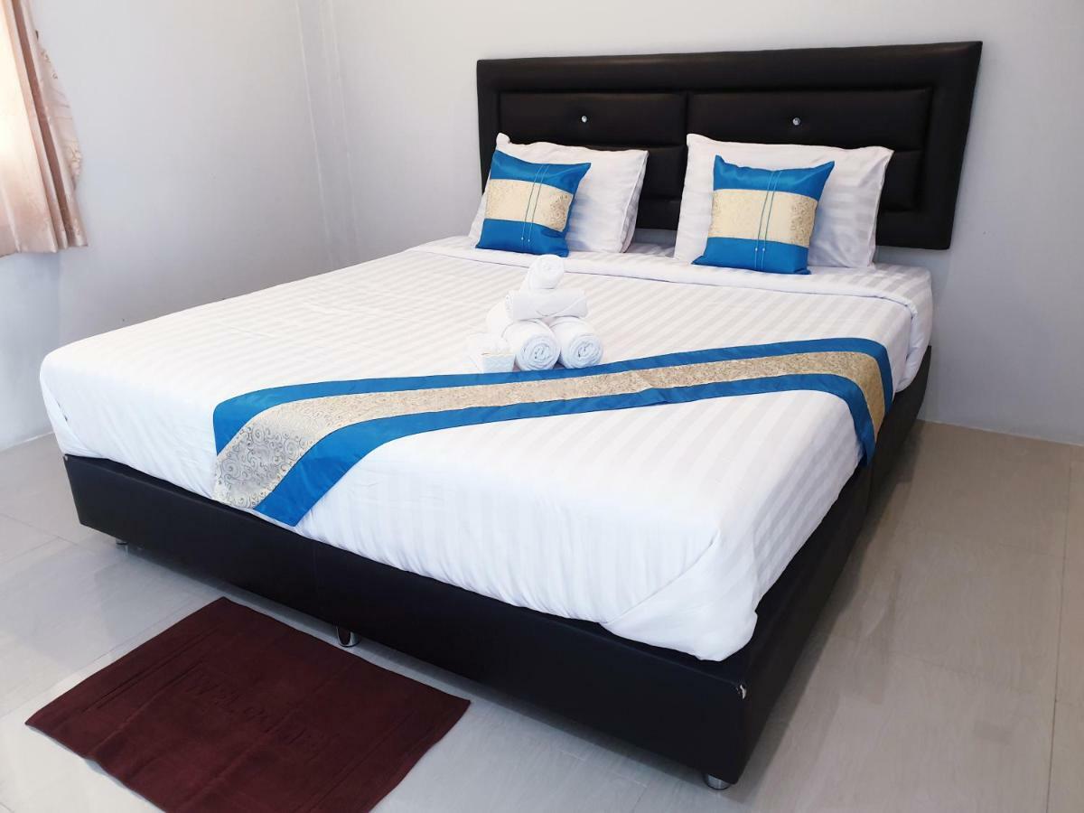 Chadaporn Mae Chaem Hotel Екстериор снимка