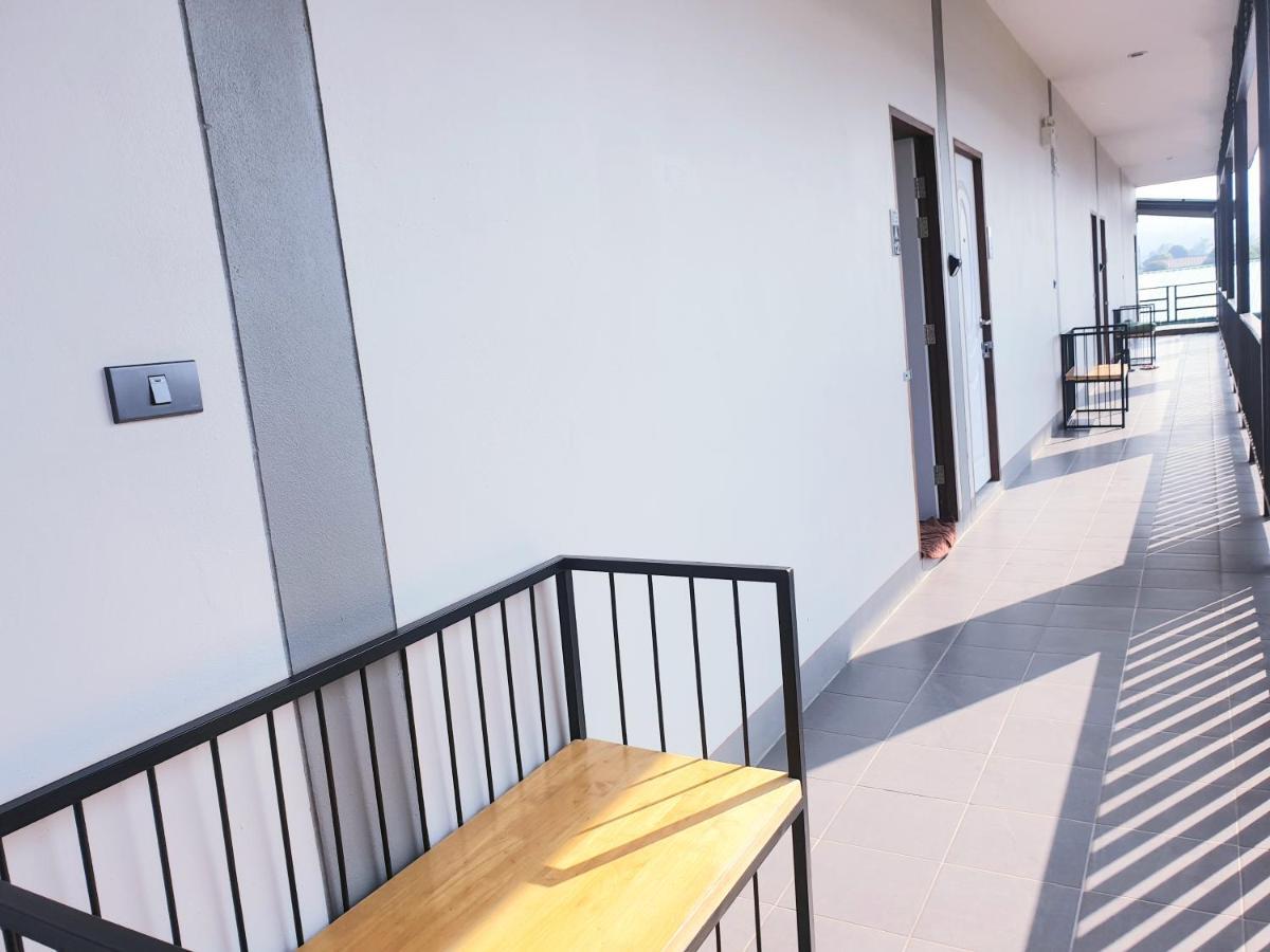 Chadaporn Mae Chaem Hotel Екстериор снимка